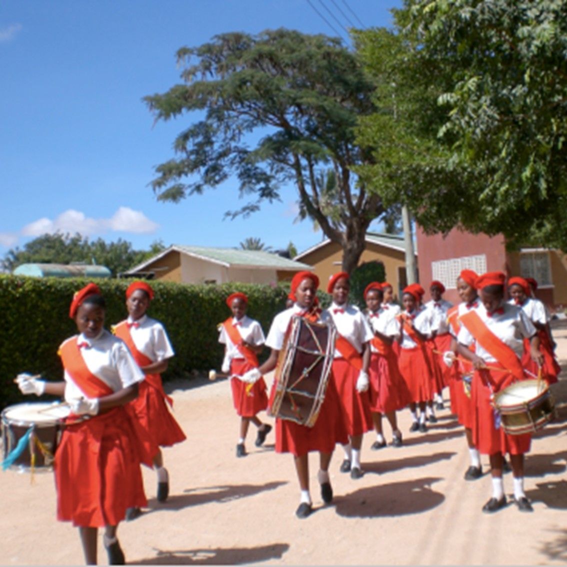 Tanzania: Aiutiamo le giovani a costruire il proprio futuro